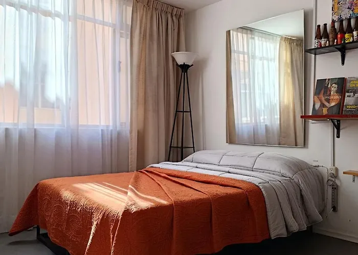 Bedroom In Condesa! Habitación en casa particular *